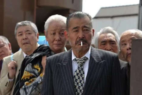 因为资本主义的退休制，日本老人正排队犯罪