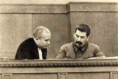 斯大林遗产被曝光，苏联人看到账户金额，相顾无言又十分羞愧